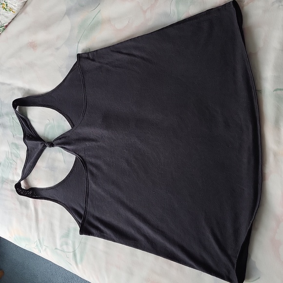 Under Armour tank top - Picture 5 of 7